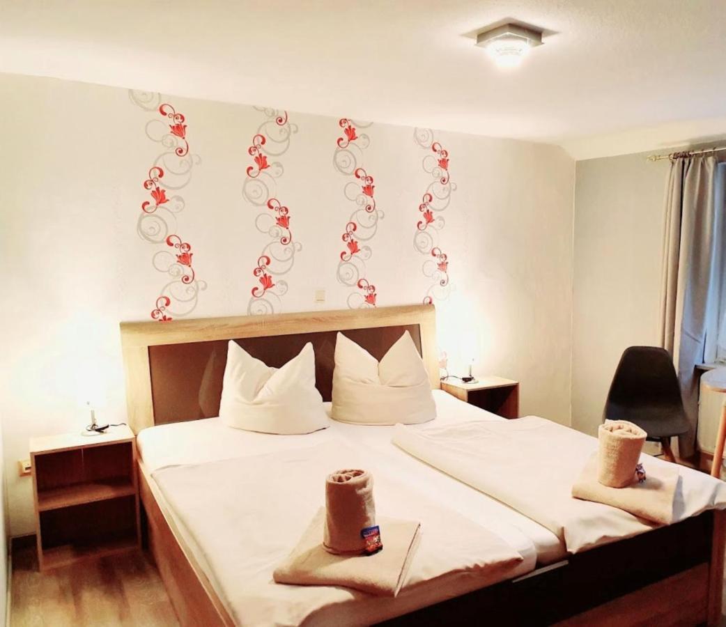 卡罗利嫩西尔 乌普迪克旅馆酒店 外观 照片